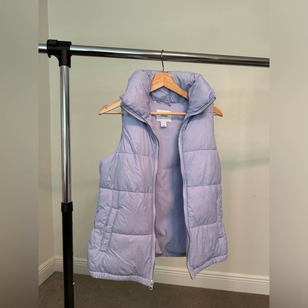 Old Navy Puffer Vest